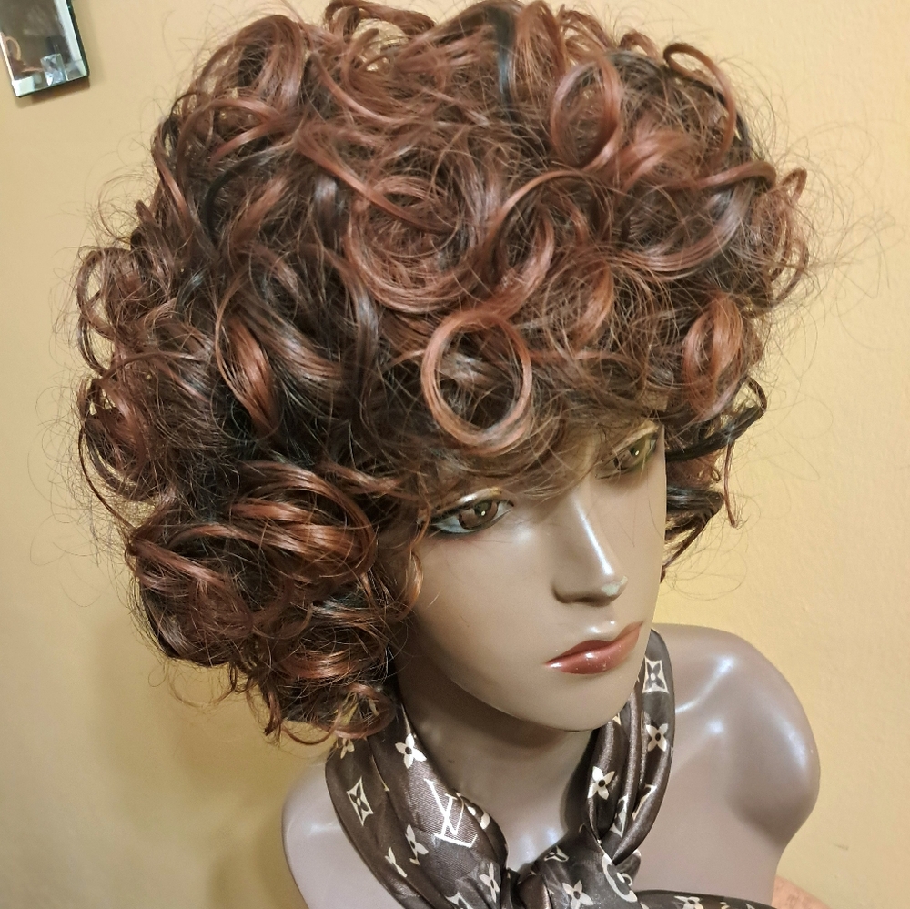 NEW WITH TAG FASHION WIG,MIX BROWN 10"